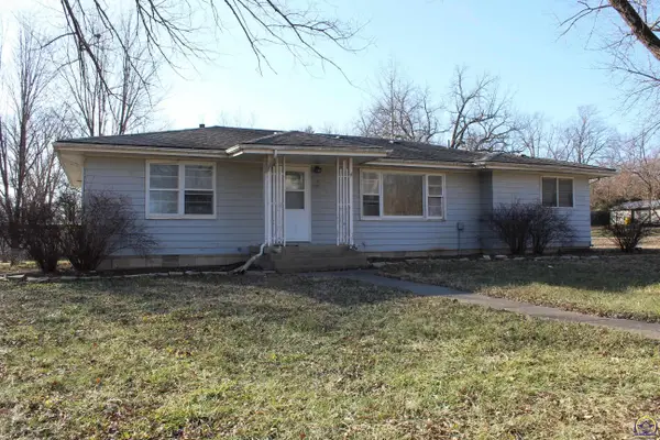 329 W Maple St, Quenemo, KS 66528
