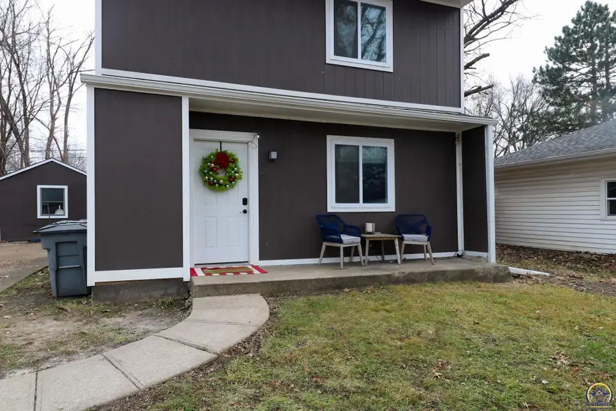 928 Lakeview St, Emporia, KS 66801 - Image #3