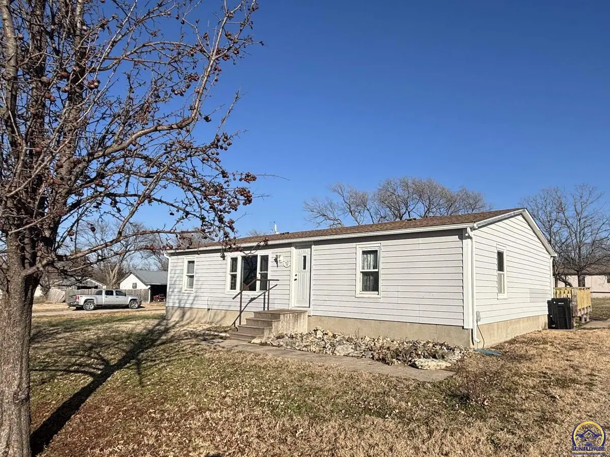 502 Vine St, Cottonwood Falls, KS 66845 - Image #1