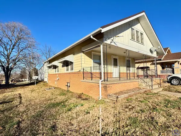 206 E Main St, Highland, KS 66035-4126