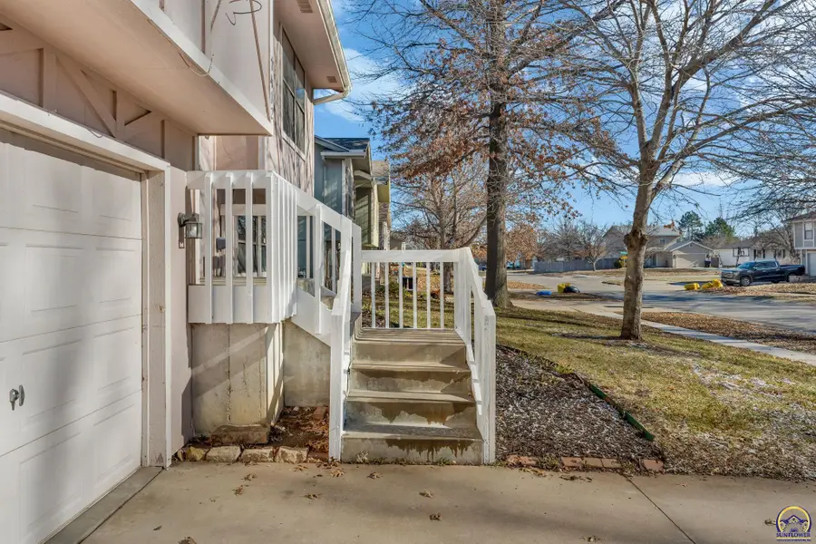 7412 SW 25th St, Topeka, KS 66614 - Image #2