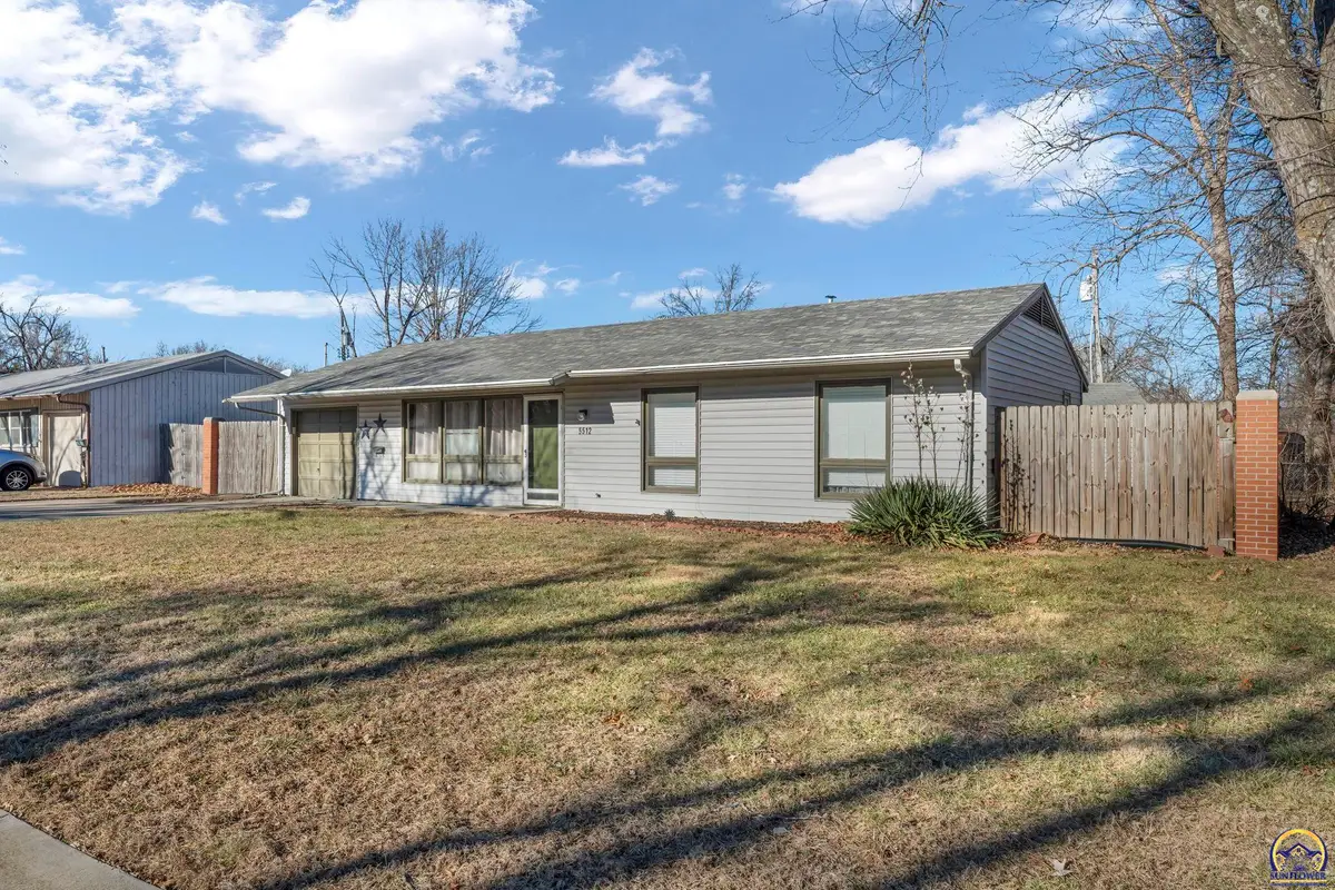 5512 SW 18th Ter, Topeka, KS 66604 - Image #1
