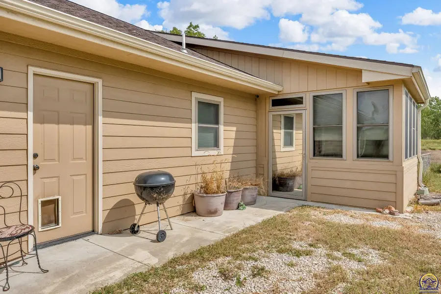 910 NW West Union Rd, Topeka, KS 66615 - Image #3