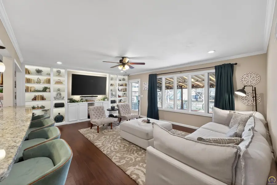 2806 SW Arvonia Pl, Topeka, KS 66614 - Image #3