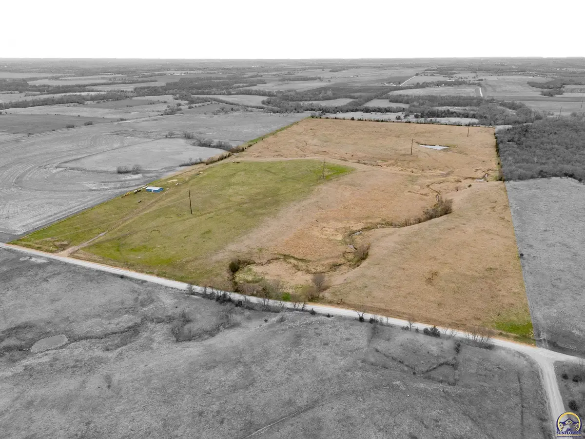 3004 W 213th, Osage City, KS 66523-0000 - #1