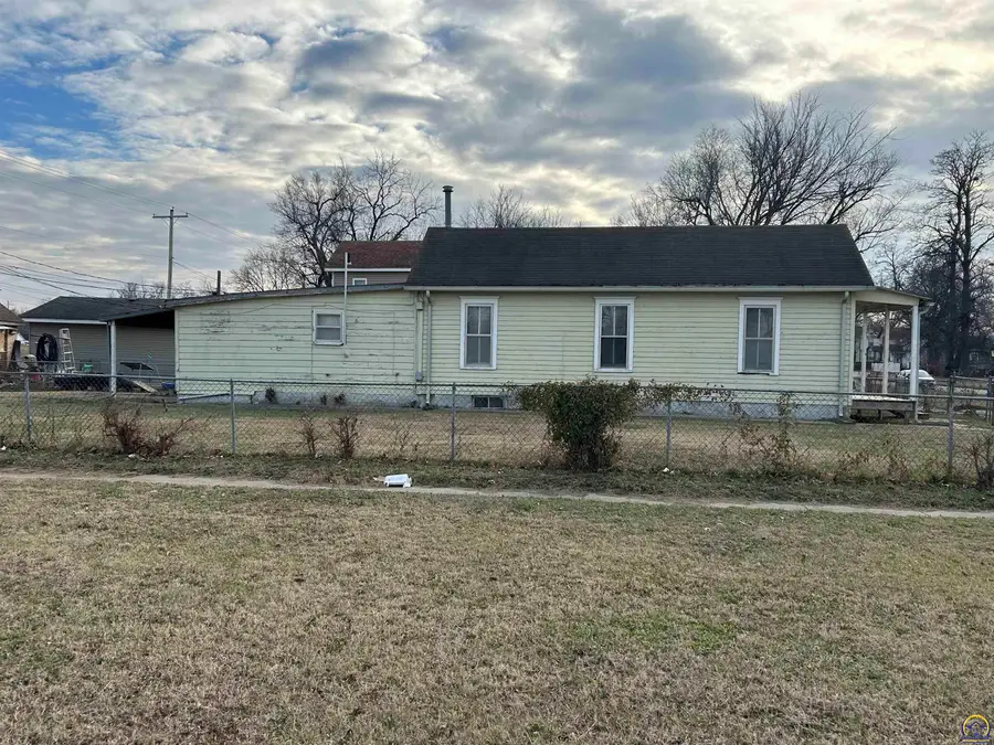 202 SE Klein St, Topeka, KS 66607 - Image #2