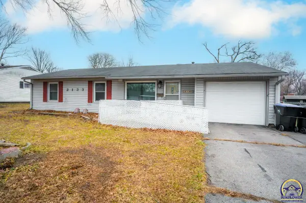 2133 SE Market St, Topeka, KS 66605
