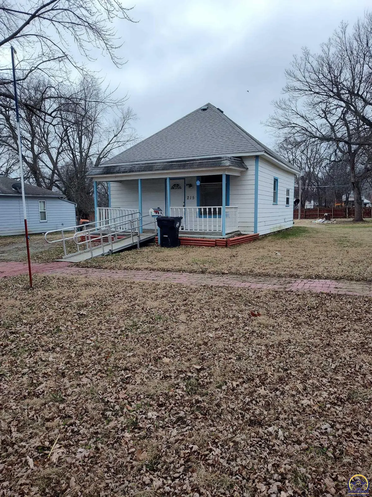 215 New Jersey Ave, Holton, KS 66436 - Image #1