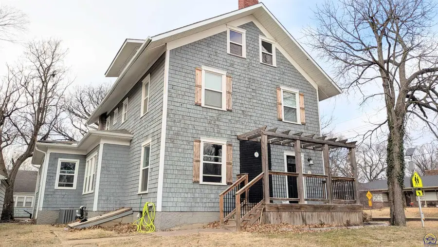 1127 Washington St, Emporia, KS 66801 - Image #2