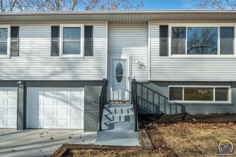 4625 NE Liggett Ln, Topeka, KS 66617 - Image #3