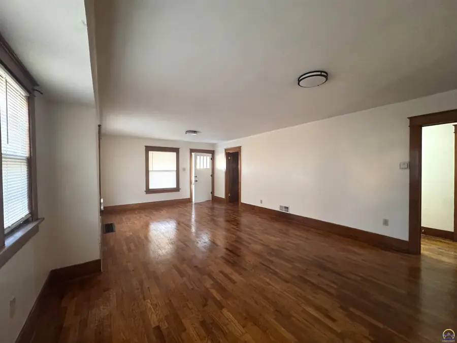 301 SW Western Ave, Topeka, KS 66606 - Image #3