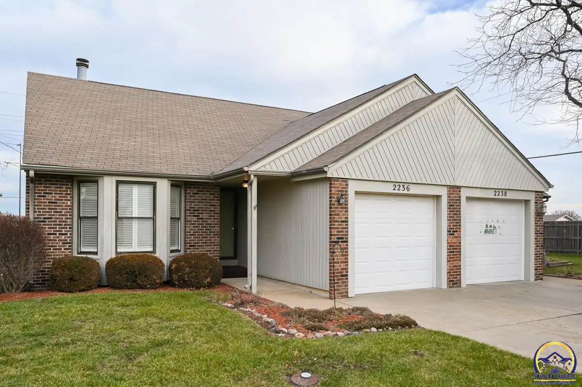 2236 SW Westport Sq, Topeka, KS 66614 - Image #1