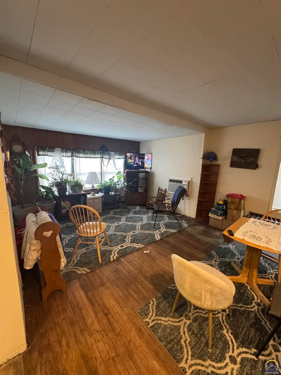 1109 SW Lincoln St, Topeka, KS 66604 - Image #3