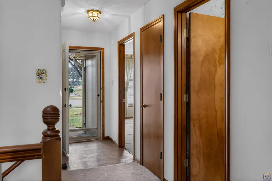 5650 SW Barrington Ct N #(A), Topeka, KS 66614 - Image #2