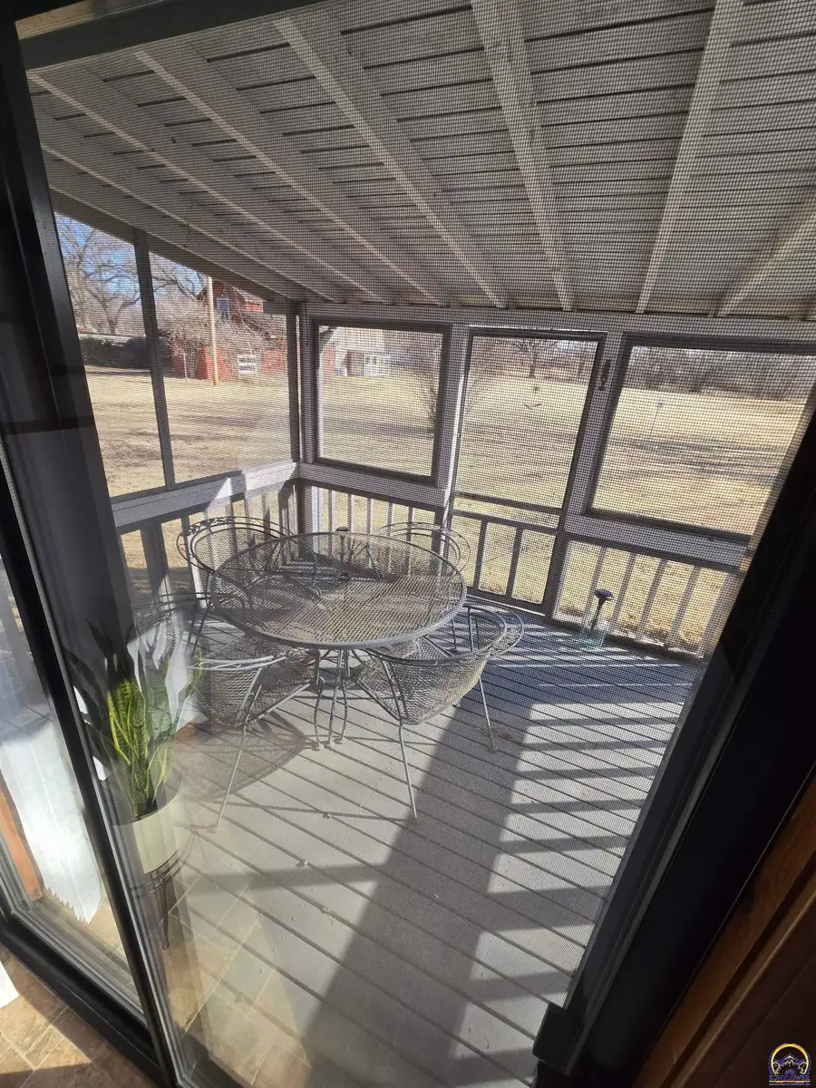 1934 NE Jefferson St, Topeka, KS 66608 - Image #2