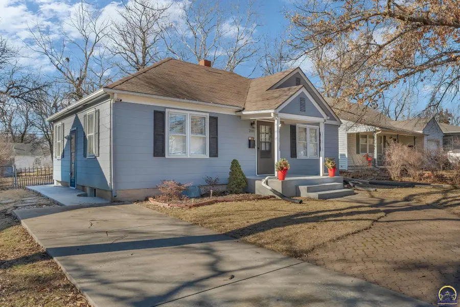 2011 SW High Ave, Topeka, KS 66604 - Image #3