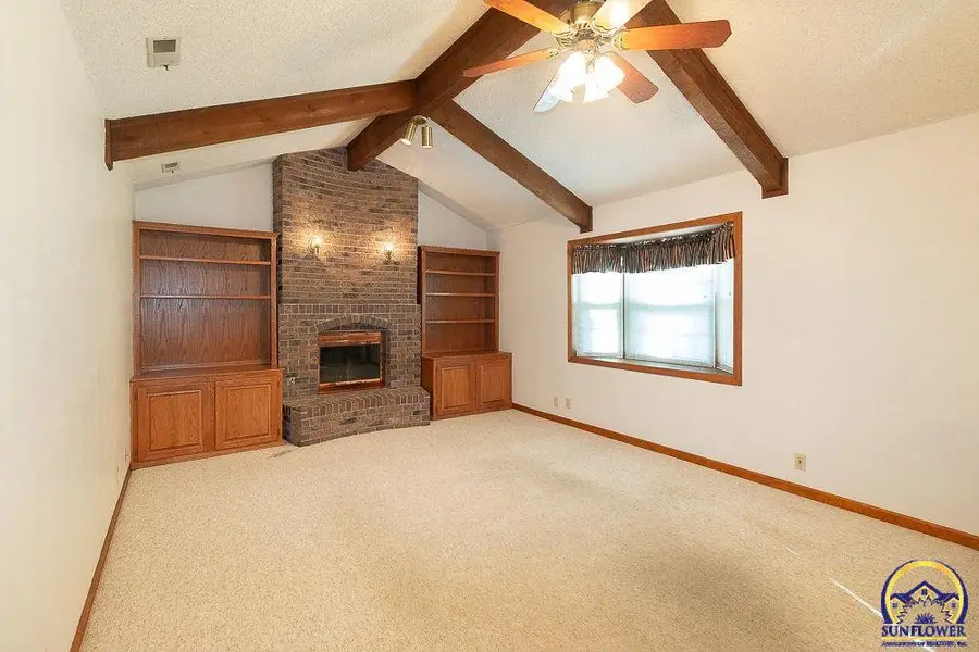 3009 W 19th Ct, Lawrence, KS 66047 - Image #2