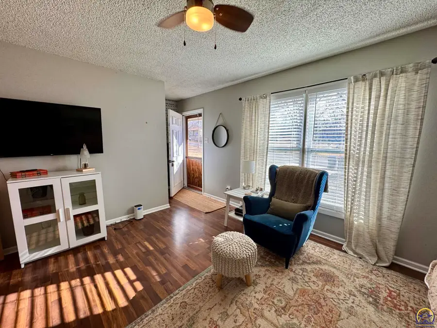 450 N Milton St, Auburn, KS 66402 - Image #2