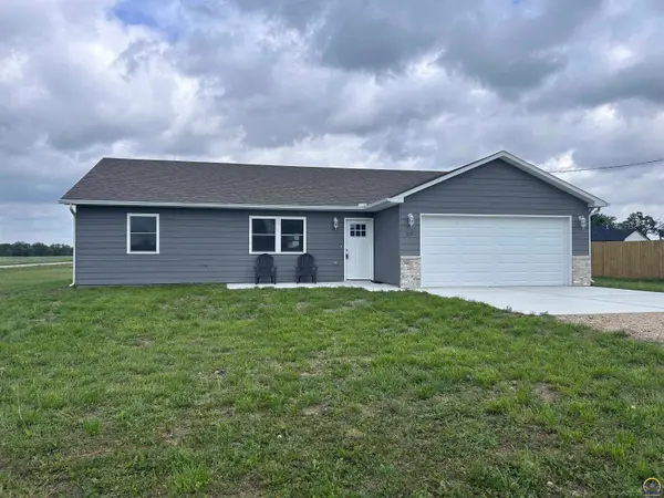 215 Sycamore St, Americus, KS 66835