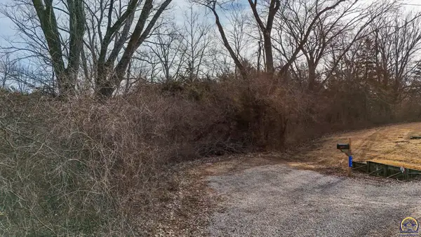 7489-7529 5LOTS Skyline Dr, Meriden, KS 66512