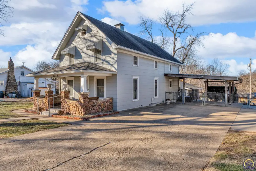 2725 SE Pennsylvania Ave, Topeka, KS 66605 - Image #2