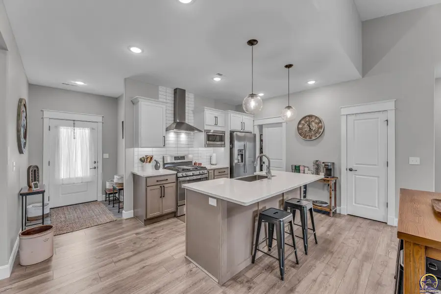 7612 SW 24th Ter, Topeka, KS 66614 - Image #3