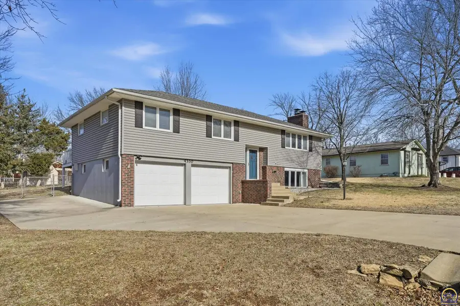 4330 SE 26th Ter, Topeka, KS 66605 - Image #2