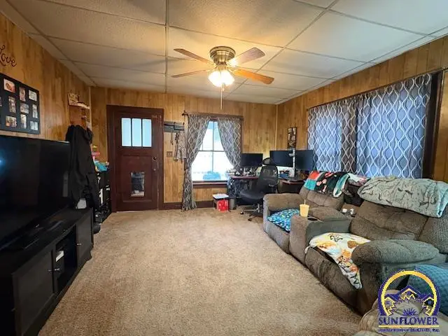 929 Lawrence St, Emporia, KS 66801 - #2