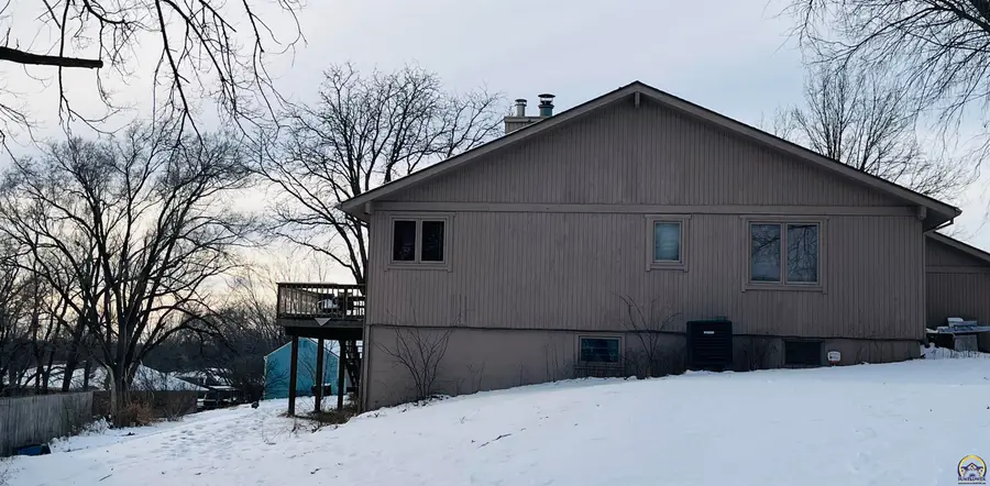3330 SW Dukeries Rd, Topeka, KS 66614 - Image #3