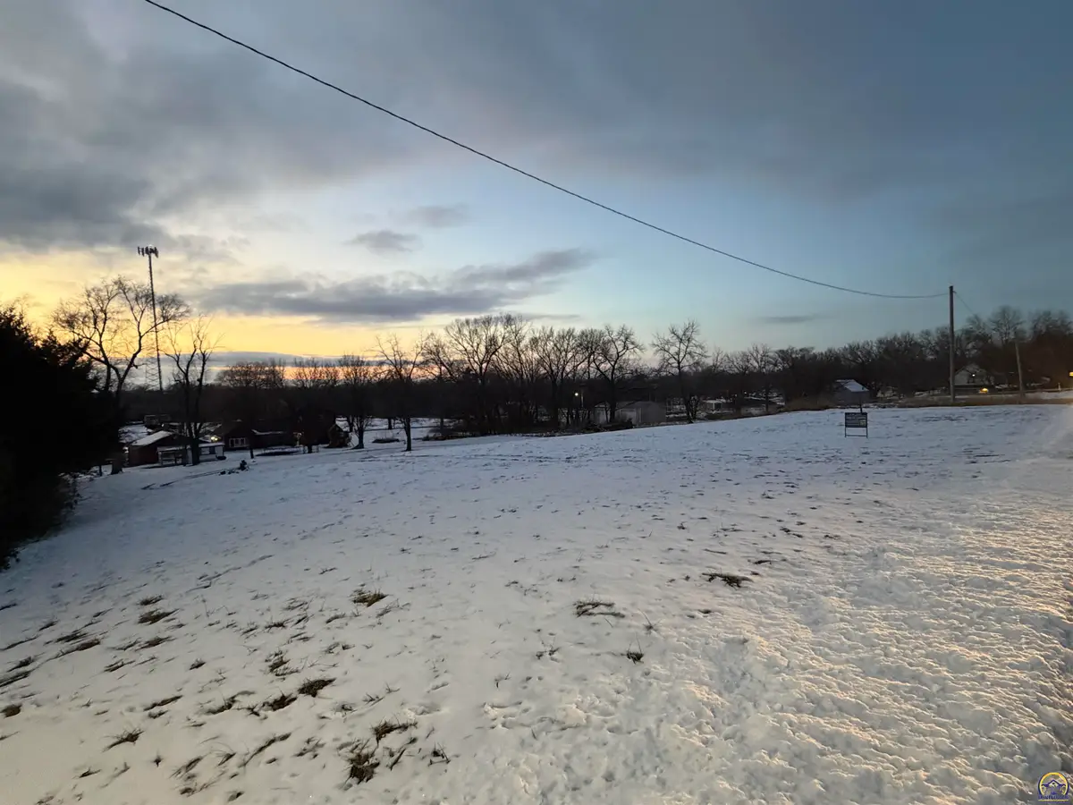 908 Mulberry St, Valley Falls, KS 66088 - Image #1