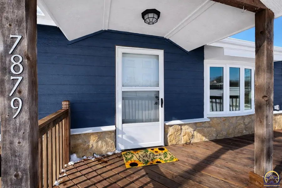 7879 Seneca Lake Rd, Ozawkie, KS 66070 - Image #3