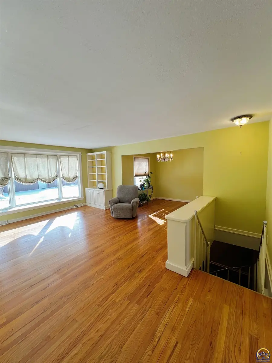 1521 W 2nd Ter, Lawrence, KS 66044 - Image #3