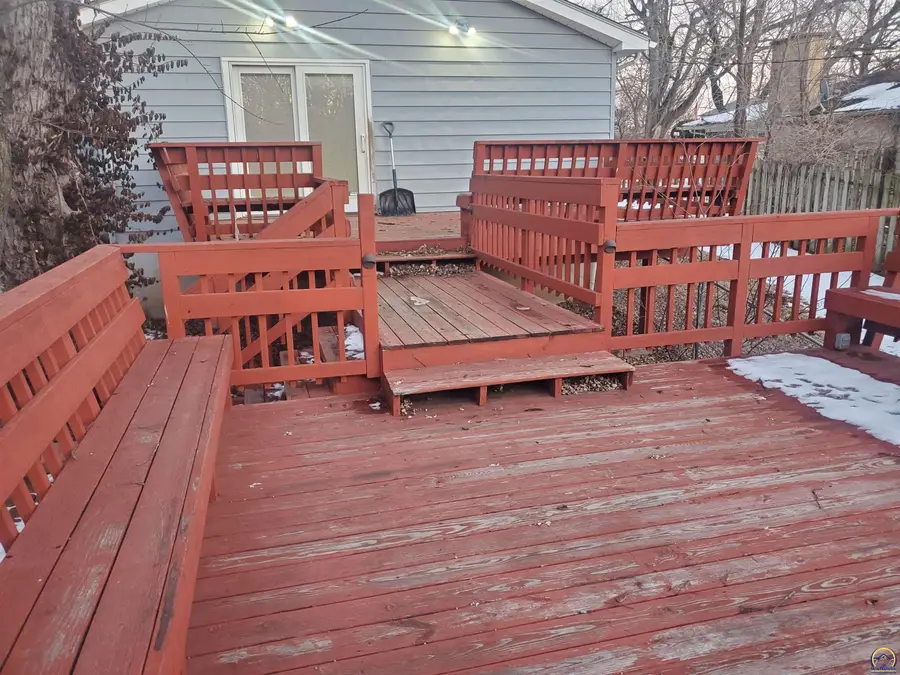 3317 NW Rochester Rd, Topeka, KS 66617 - #3