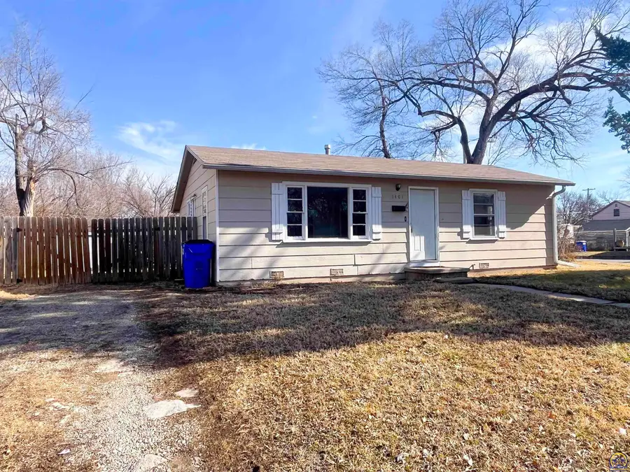 1401 N Eisenhower Dr, Junction City, KS 66801 - #3