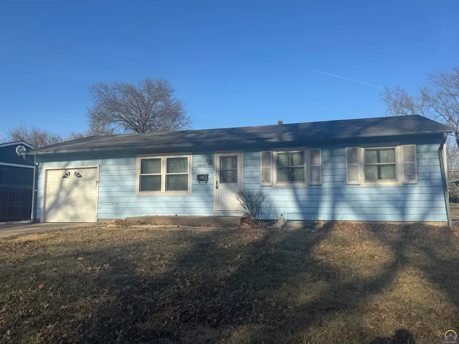 5236 SW 27th St, Topeka, KS 66523 - #3