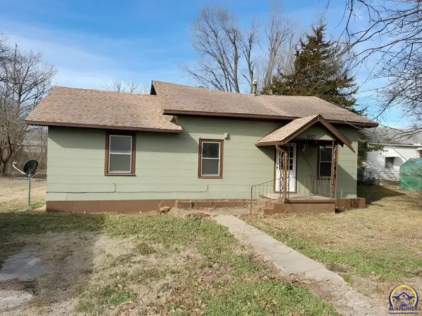 1407 N 3rd St, Neodesha, KS 66757