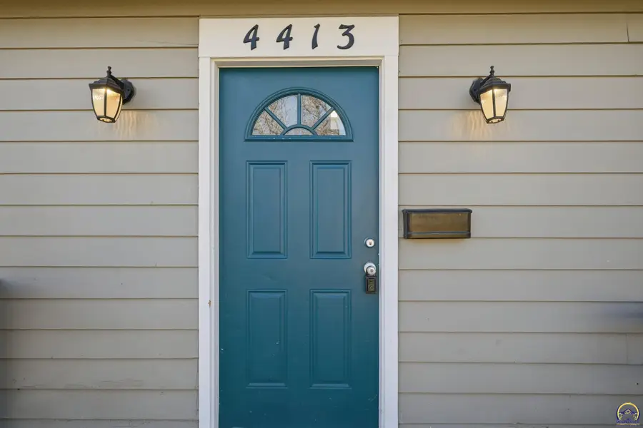 4413 SW Twilight Dr, Topeka, KS 66614 - #3