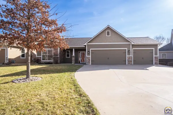 2740 Coneflower Ct, Lawrence, KS 66047
