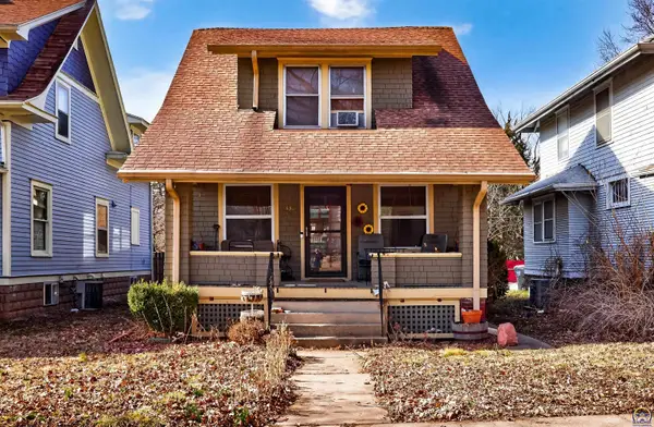 435 SW Elmwood Ave, Topeka, KS 66606