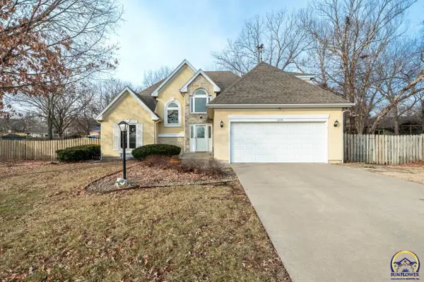 6239 SW 38th Pl, Topeka, KS 66610