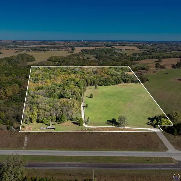 10409 E Us 24 Hwy, Manhattan, KS 66502