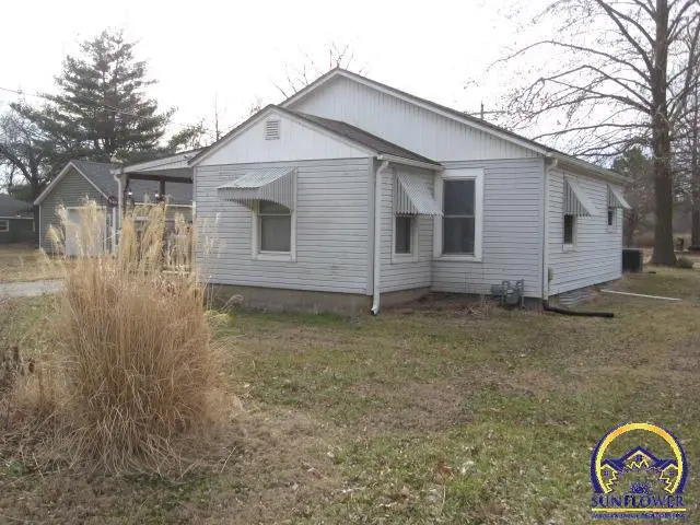 515 NE Independence Ave, Topeka, KS 66608 - #2