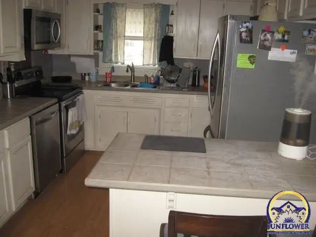 515 NE Independence Ave, Topeka, KS 66608 - #3