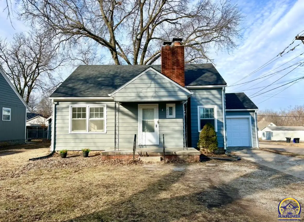 2601 SE Maryland Ave, Topeka, KS 66605 - #1