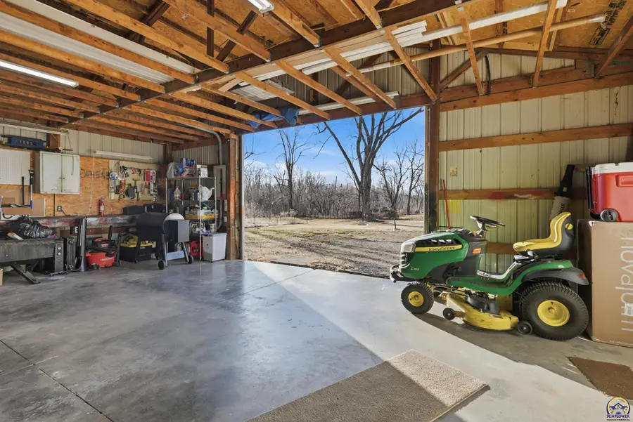 225 S 4th St, Quenemo, KS 66528 - #3