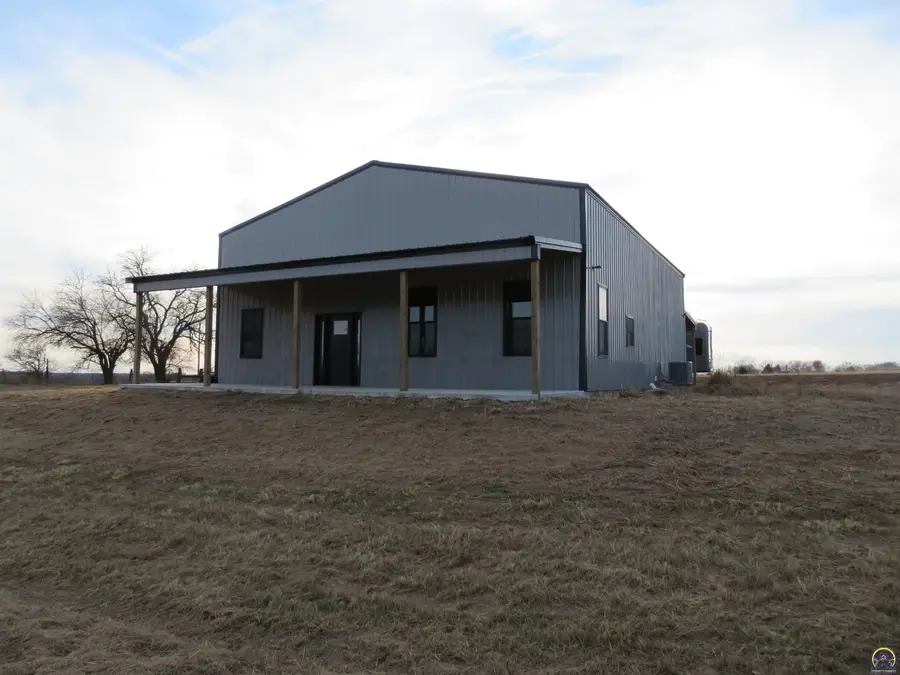 12582 K-16 Hwy, Valley Falls, KS 66088 - #3