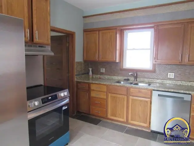 1707 NW Polk St, Topeka, KS 66608 - #3