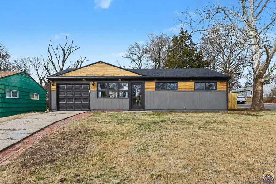 524 SE 33rd Ter, Topeka, KS 66605 - #2