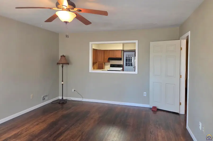 500 NE Wabash Ave, Topeka, KS 66616 - #3