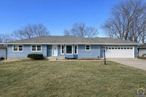 4330 SE 25th St, Topeka, KS 66605